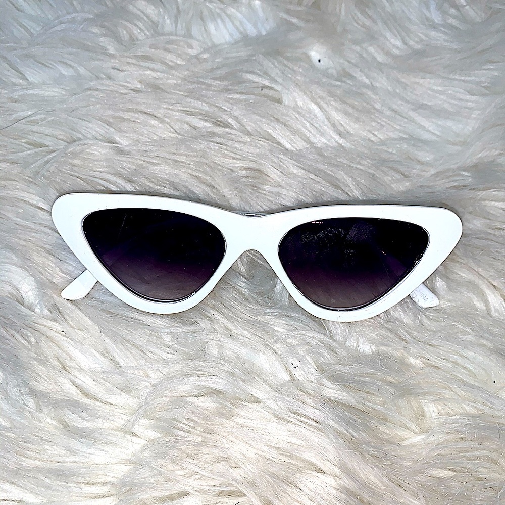 Y2K glasses